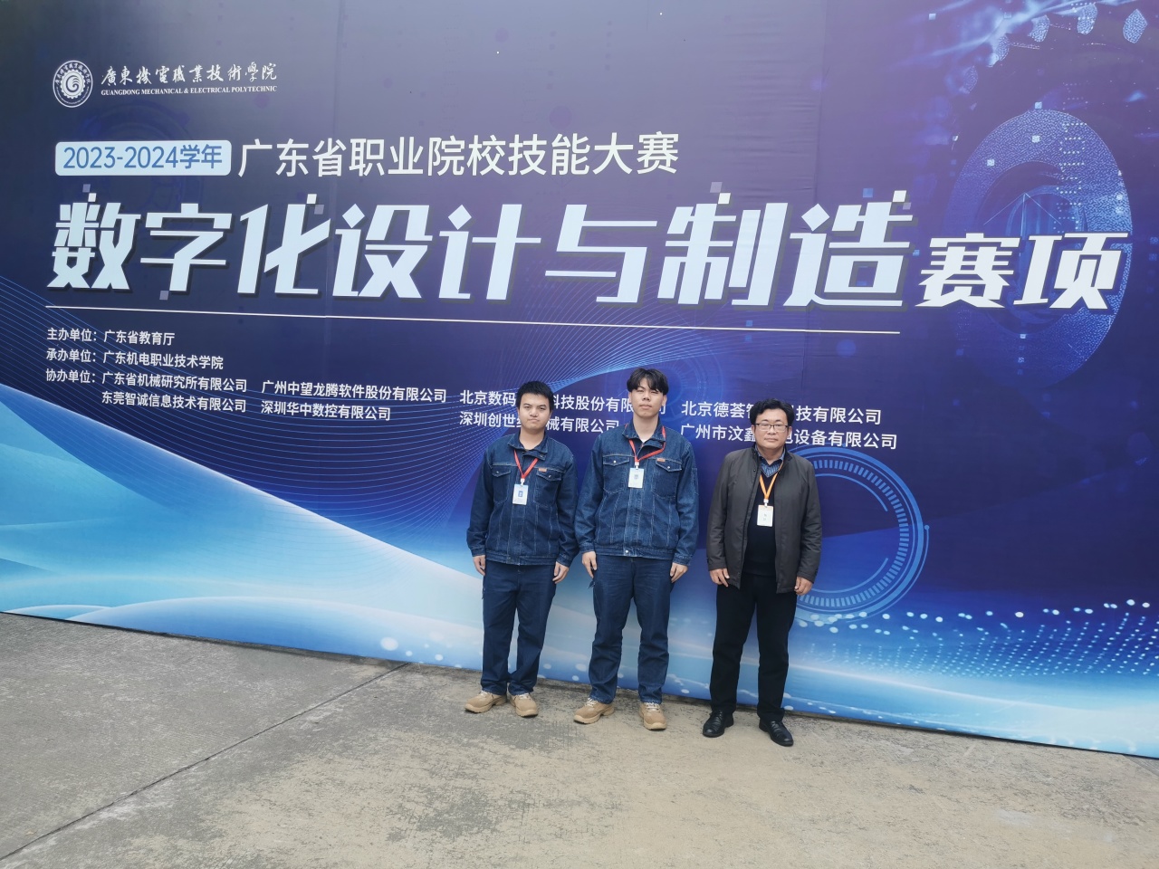dbe4a7a826e5736df3076cec115a9665.jpg