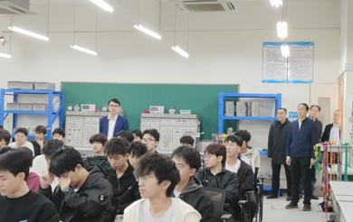 我校新学期开课首日：教学平稳有序，师生精神饱满启新程